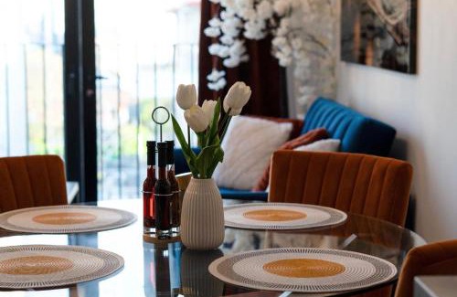 Vauxhall Apartment | Stylish Luxury Penthouse in Liverpool City Centre - Free Private Parking and Only 2km from Everton Stadium!