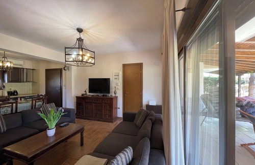 Vourvourou Villa | Stylish Maisonette with 3 Bedrooms in Vourvourou, Greece