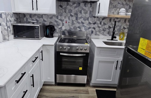 New Kingston Apartment | Stylish New Kingston Apartment