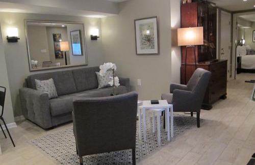 Truxton Circle Apartment | Stylish Renovated Flat, Central, Walk to DC Sights