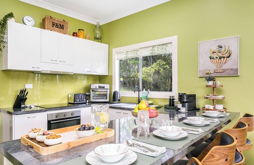 Moorina Villa | Stylish, Scenic Rural Retreat, foothills of Mt Mee in Queenlsand, Australia