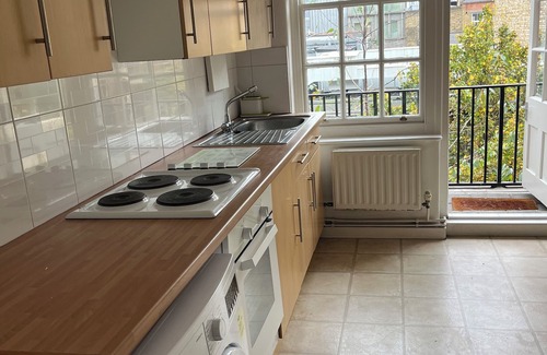 Weavers Apartment | Stylish Shoreditch apartment modern comfort in the heart of London. Pet friendly
