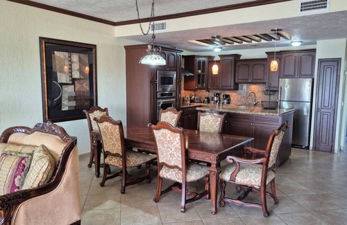 Sandy Beach Apartment | Stylish Sonoran Sky 3 bedroom