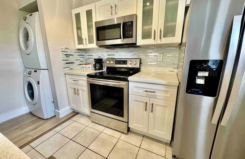 Coral Way House | Stylish Stay Close to UM & City Vibes