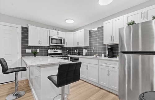 Clarksville Apartment | Stylish Studio | Downtown | Evonify 4334