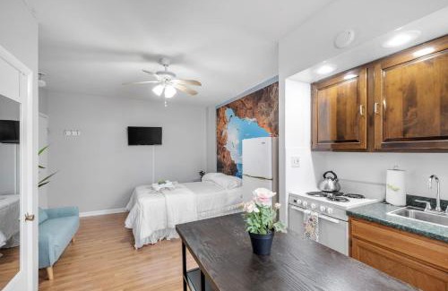 Chinatown Apartment | Stylish Studio In City Center