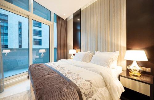 Al Quoz Apartment | Stylish Studio in Heart Downtown Next Dubai Mall