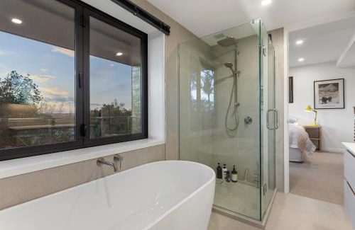 Grey Lynn Apartment | Stylish Townhouse