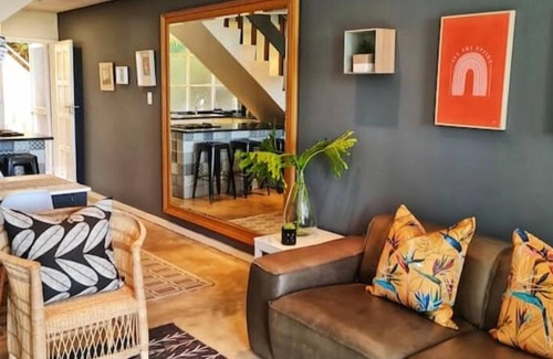 Selection Beach Apartment | Stylish Umdloti beach flat, pool & sea views