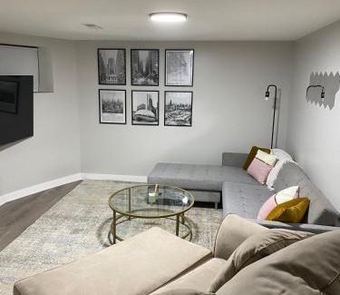 Bronzeville Apartment | Stylish Urban Retreat 3 Bedroom Newly Remodeled