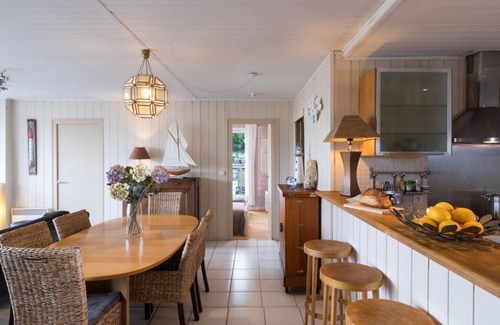 Le Canon Villa | stylish villa with beautiful sea view and heated pool (May to Sept)