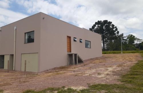 Ponta Grossa House | Suítes Flor do Maracujá 01