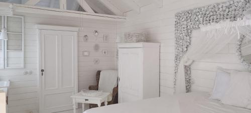 Pouzdrany House | Sušarna Romantik