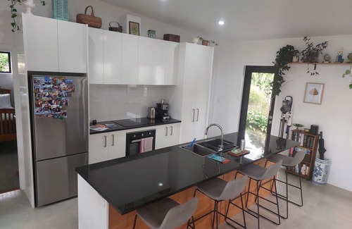 Matapouri House | Sub-tropical Escape - new, modern holiday home in Matapouri Park