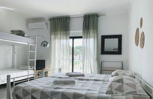 Alfarim House | Sublime Sun & Van, By Meco Stays