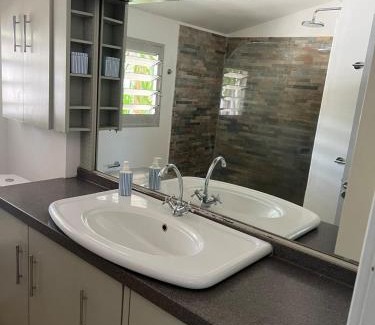 Noumea Villa | Sublime villa f4 sea view