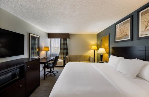 San Angelo Hotel | Suburban Studios San Angelo near Convention Center