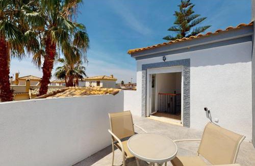 Sucina Villa | Sucina 3-Bed Villa Sleeps 6 & Pet Friendly