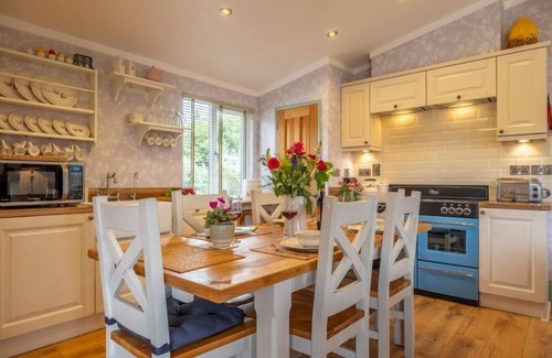 Weybourne Cabin | Suffolk Barn, Kelling, Norfolk