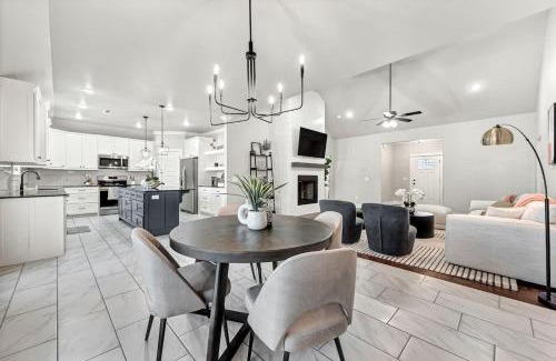 Bentonville - Fayetteville House | Sugar Pine Family Stay