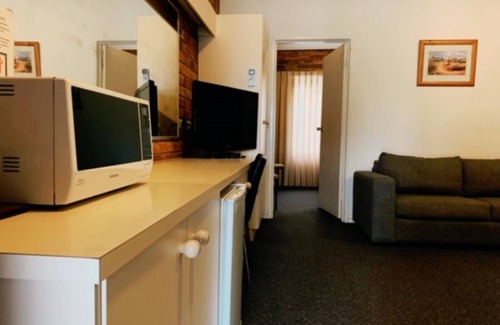 Broadford Hotel | Sugarloaf Motel