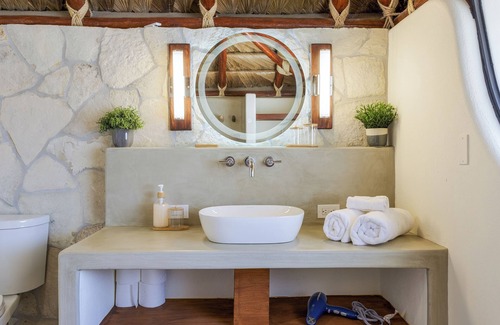 Los Barriles Hotel | Suite 1: Exquisite Luxury by the Sea