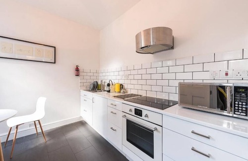 Belsize Apartment | Suite 3 Belsize Park garden flat