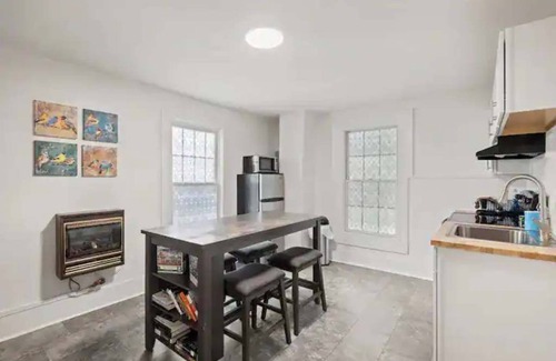 Black Mountain Apartment | Suite 4, Quick Walk to Downtown Black Mountain