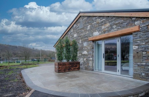 Pen-y-cae Apartment | Suite 6 - Sleeping Giant Hotel - Pen Y Cae Inn