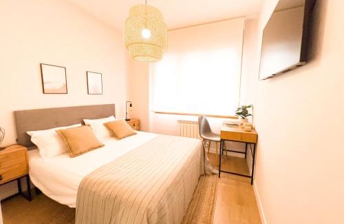 Distrito Oeste Apartment | Suite Ateneo & Playa - Gijón