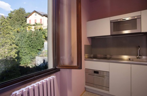 Riva Apartment | Suite "Barbo" at 2 steps from the lake - Resort with lounge bar, swimming pool and beach