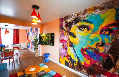 Plouay Apartment | Suite Bretagne - Billard, Spa, Ciné- Proche Lorient