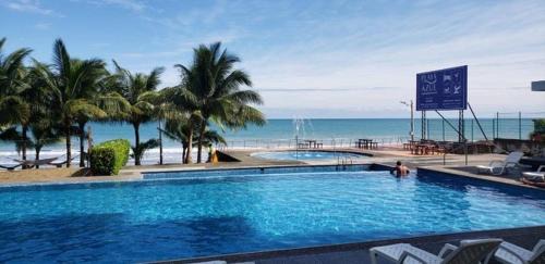 Tonsupa Apartment | Suite de Lujo en Resort Playa Azul, Tonsupa