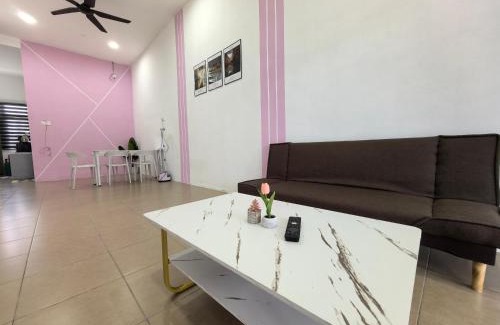 Sungai Karangan House | Suite Karangan Near Inokom