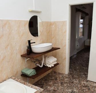 Ngazidja House | Suite meublée Anzah