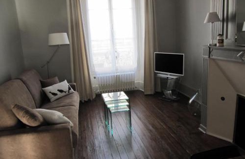 Beaumont-sur-Sarthe Bed & Breakfast | Suite Sainte Anne