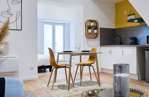 Tourcoing Apartment | Suite Symphony - Olympe Suites & Spa - Lille/Tourcoing/Belgium