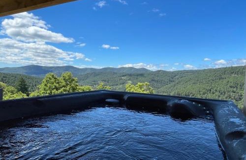 Lamelouze Apartment | Suite Villa Eden du Belvédère Cévenol - Gîte en Cévennes au calme absolu et vue panoramique - Piscine - Jacuzzi - Only Adult - Classé 5 étoiles