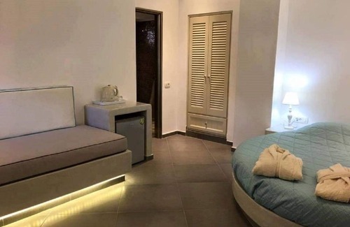 Fira Hotel | Suites Blue Hotel