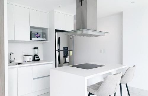 Kennedy Apartment | Suites de lujo cerca del WORLD TRADE CENTER, Parking Gratis, GYM, PISCINA