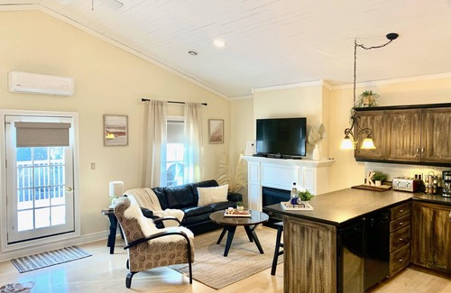 Old Town Historic District Apartment | Suites On King