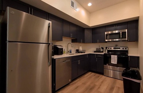 Oread Apartment | Suites On Mass - C3