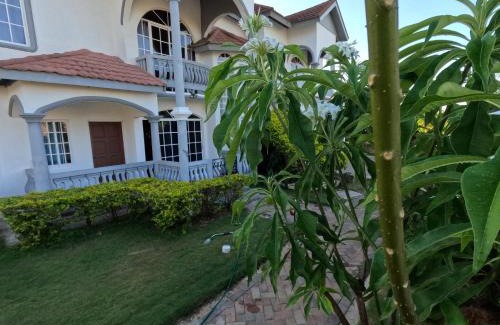 Windsor Villa | Sukasa Villa