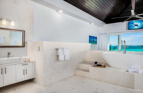 Ocean Point Villa | SulMare at Taylor Bay Luxury villas