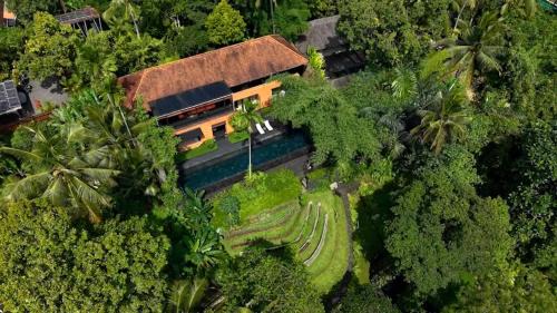 Kedewatan Villa | Sumeru Botanical Estate by LEAD Luxury