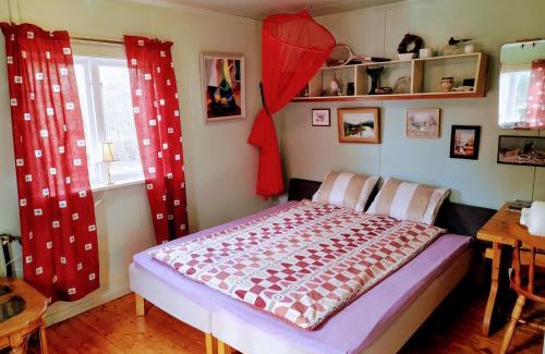 Bracke Other | Summer bedroom, outside toilet, shower, kitchen. 120 m from Sandbach.