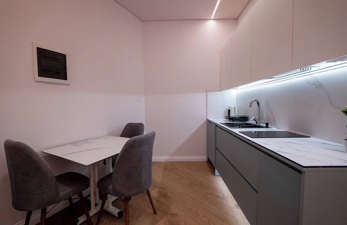 Qender Apartment | Summer Depo