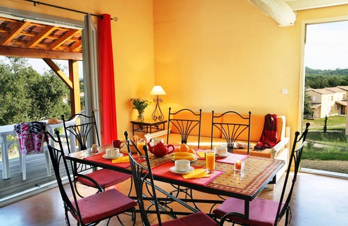 Sauve House | Summer Discount - Maison Charmante 6p