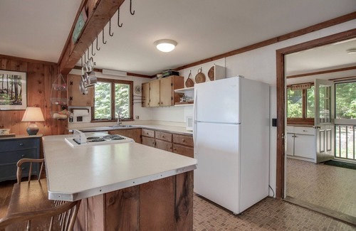 Tuftonboro Cottage | Summer Home on Lake Winnipesaukee, Private Sandy Beach/Dock on Tuftonboro Neck