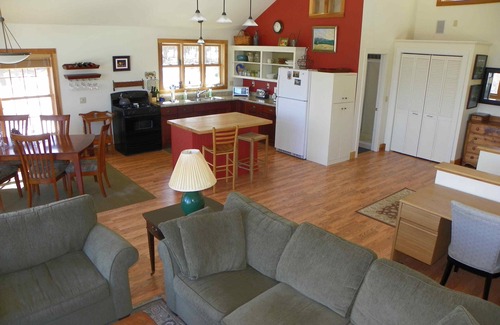 Jeffersonville Apartment | Summer in Vermont: Smugglers' Notch - bike, hike, art, breweries & more!